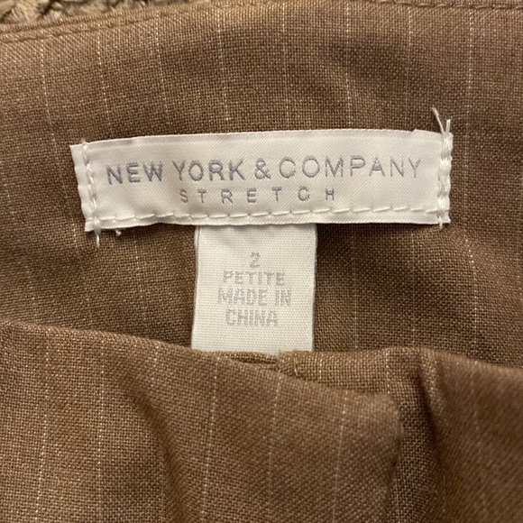 New York and Company. Tan, pin stripe, wide leg trouser in size 2P - Picture 3 of 3